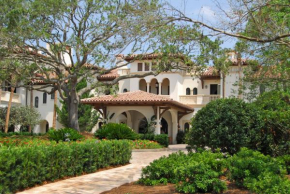 The Cloister, Sea Island